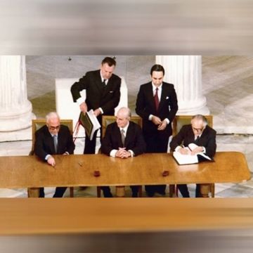 Αφιέρωμα του Αρχείου της ΕΡΤ – Τελετή ένταξης της Ελλάδας στην ΕΟΚ