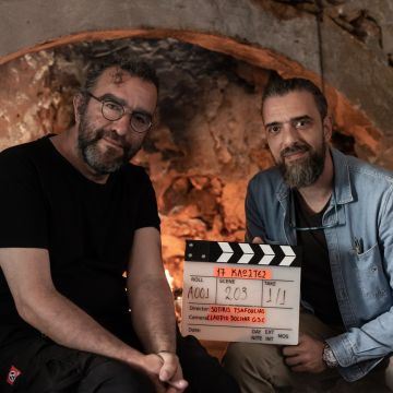 «17 Κλωστές» : Αυτή είναι η νέα σειρά της COSMOTE TV