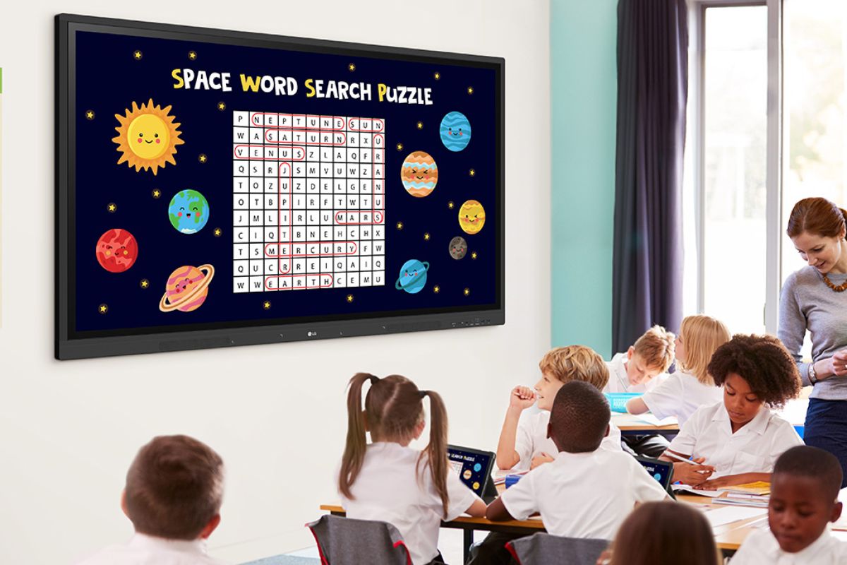 Η LG BUSINESS SOLUTIONS ΑΝΑΒΑΘΜΙΖΕΙ ΤΗΝ ΕΜΠΕΙΡΙΑ ΔΙΔΑΣΚΑΛΙΑΣ ΜΕ ΜΙΑ ΜΟΝΑΔΙΚΗ ΠΡΟΣΦΟΡΑ