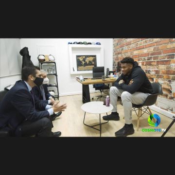 Αποκλειστική συνέντευξη του Γιάννη Αντετοκούνμπο στο «PICK N ROLL» της COSMOTE TV