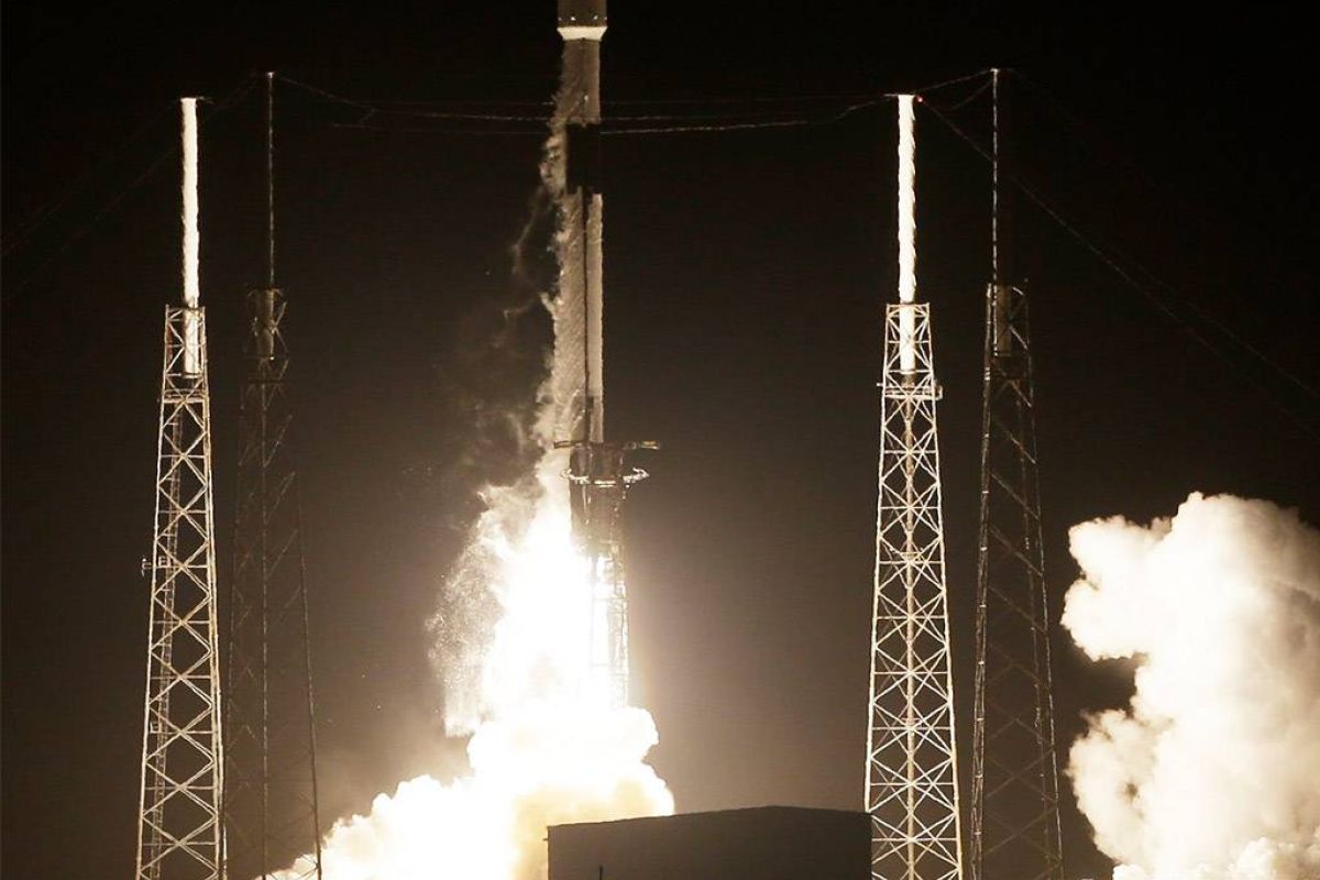 e0dbf488e26490125658b3166768d2c0 XL b50b51a7