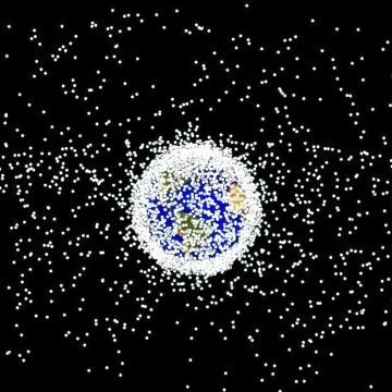 Η διαστημική χωματερή «πνίγει» τη Γη