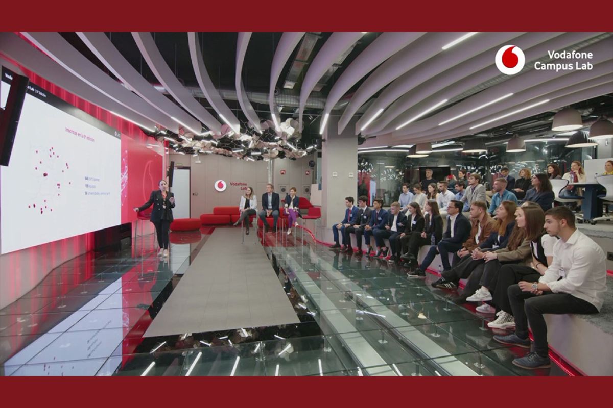 Το διεθνές πρόγραμμα Vodafone Campus Lab προσφέρει ευκαιρίες ανάπτυξης δεξιοτήτων σε νέα άτομα μέσα σε ένα πολυεθνικό περιβάλλον