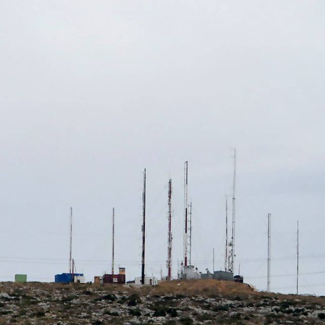 Εκτεταμένη ρευματοκλοπή στην περιοχή κεραιών του όρους Αιγάλεω εντόπισε ο ΔΕΔΔΗΕ