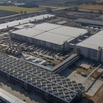 Η Microsoft έχτισε το μεγαλύτερο ΑΙ εργοστάσιο στον κόσμο