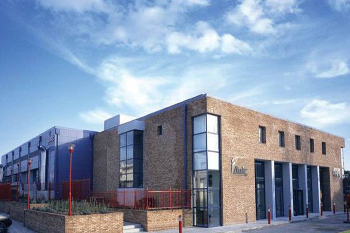 5c899af38d53d8ab2e4687c173badf06 XL b82e173d