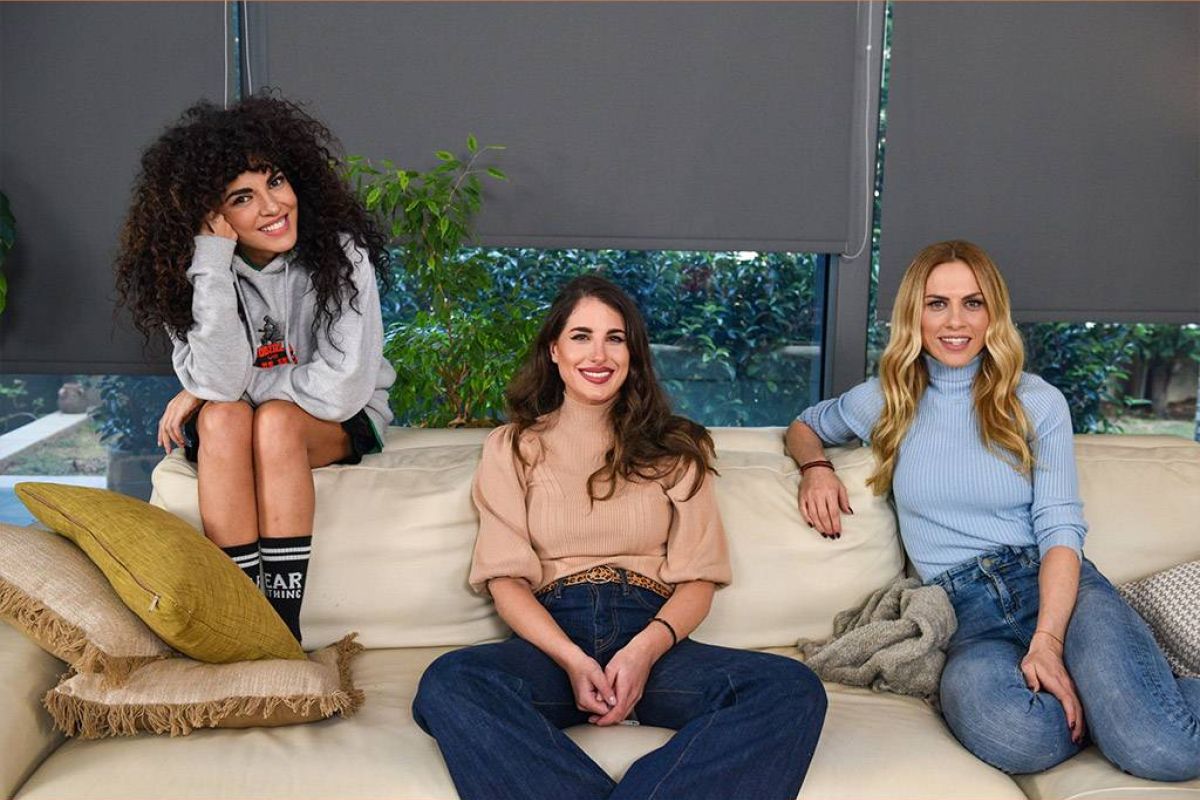 Roomies, Σάββατο και Κυριακή στο Mega με καλεσμένους την Παυλίνα Βουλγαράκη και τον Ηλία Βρεττό