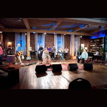 Ο Σταμάτης Κραουνάκης & η Μαρίζα Ρίζου με special guests τους Χρήστο Γεροντίδη & Κώστα Μπουγιώτη στο «Μουσικό Κουτί» της ΕΡΤ1