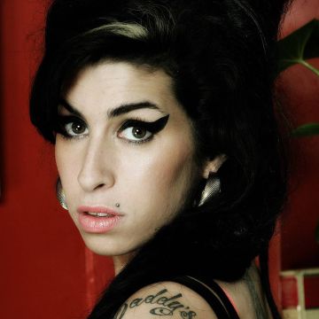 ΕΡΤ2 – «Έιμι: Το κορίτσι πίσω από το όνομα»