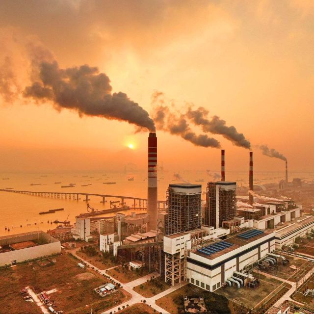 Τηλεοράσεις, υπολογιστές και κινητά τηλέφωνα μολύνουν την ατμόσφαιρα περισσότερο από τα αεροπλάνα