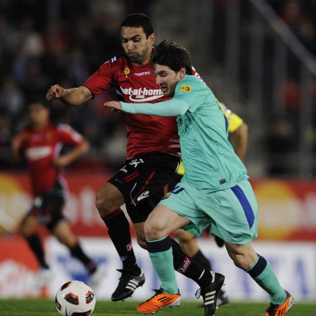 Ελεύθερες ή μέσω emu ποδοσφαιρικές μεταδόσεις