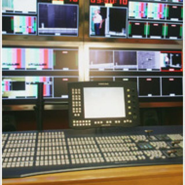 Τηλεόραση: «Παγώνει» η διαδικασία για την ψηφιακή μετάβαση