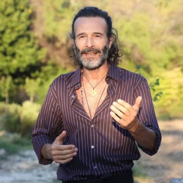 Ο Θανάσης Ευθυμιάδης έρχεται στο MEGA με τη σειρά ντοκιμαντέρ "Ρίζες"