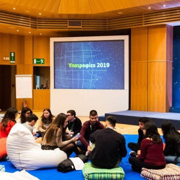 COSMOTE: 36 πρωτοετείς φοιτητές στο Πρόγραμμα Υποτροφιών