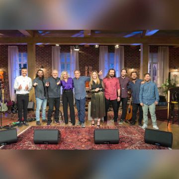 Ο Διονύσης Τσακνής και η Ρίτα Αντωνοπούλου στο «Μουσικό Κουτί» της ΕΡΤ1