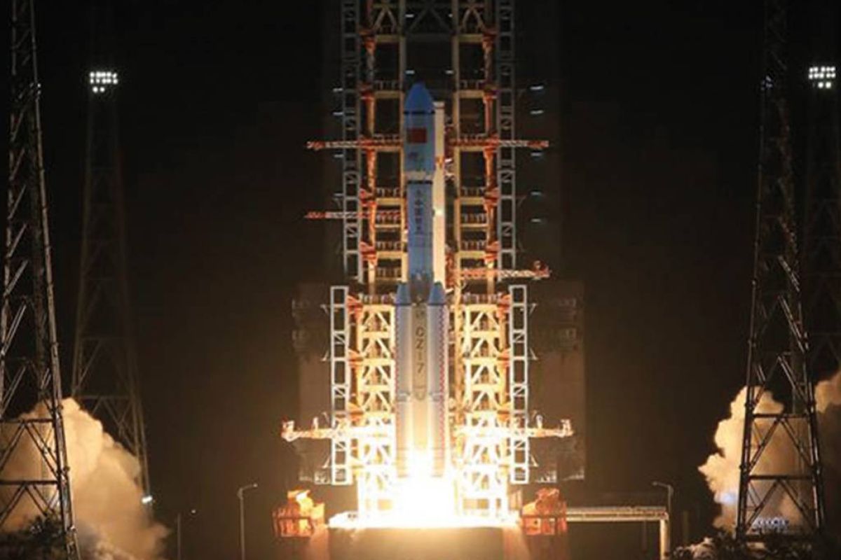 Η Κίνα ανεφοδιάζει με καύσιμα δορυφόρο σε τροχιά