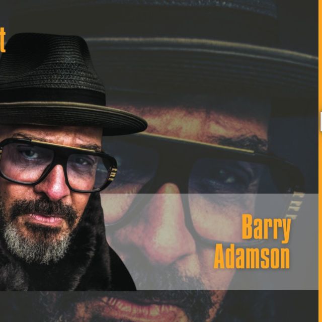 Ο Barry Adamson στο στούντιο του Kosmos 93,6 σε μια αποκλειστική συνέντευξη στον Γιώργο Μουχταρίδη