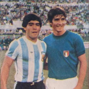 Οταν ο Ρόσι συνάντησε τον Μαραντόνα