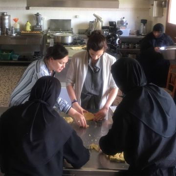 H «Κουζίνα του Θεού» στην Ιερά Μονή Τιμίου Σταυρού