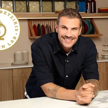 «Kitchen Lab» με τον Άκη Πετρετζίκη, πρεμιέρα στον ΣΚΑΪ το Σάββατο 3 Οκτωβρίου