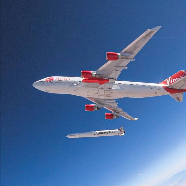 Η Virgin Orbit του Ρίτσαρντ Μπράνσον εκτόξευσε για πρώτη φορά δορυφόρους σε τροχιά