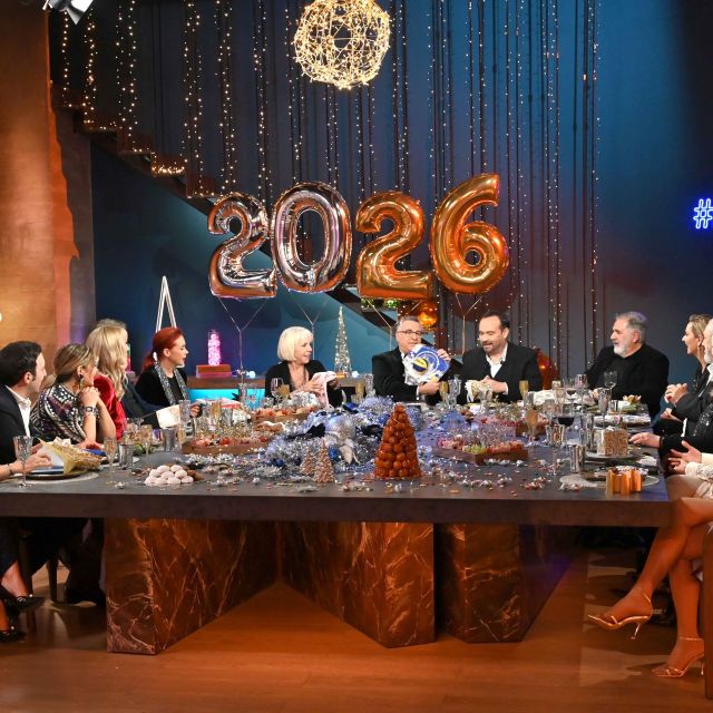 Μια λαμπερή παραμονή Πρωτοχρονιάς με την #ΠΑΡΕΑ