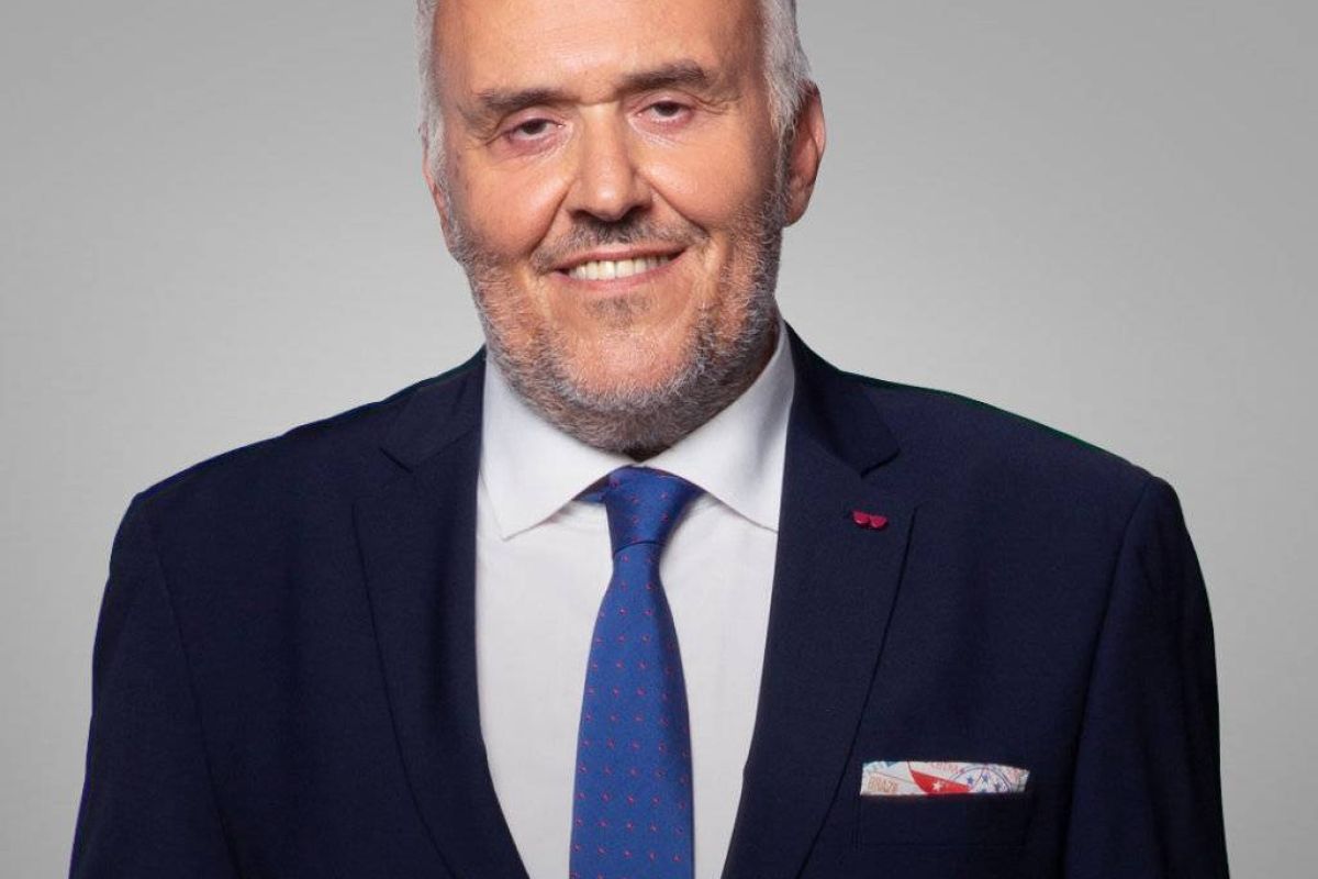 549d55e1e07a391255f149ad3eb1389d XL c8a37035