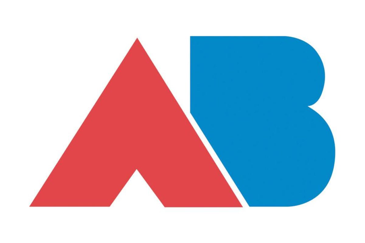 Τα κανάλια του AB Groupe παραμένουν στην  CanalSat