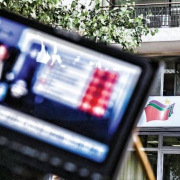 Ετοιμάζεται το… SYRIZA TV