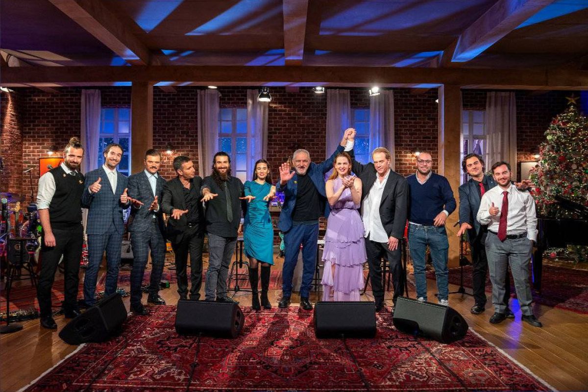 cc035efbd5fbafbcfc0ea3fd9966f137 XL c9e14436