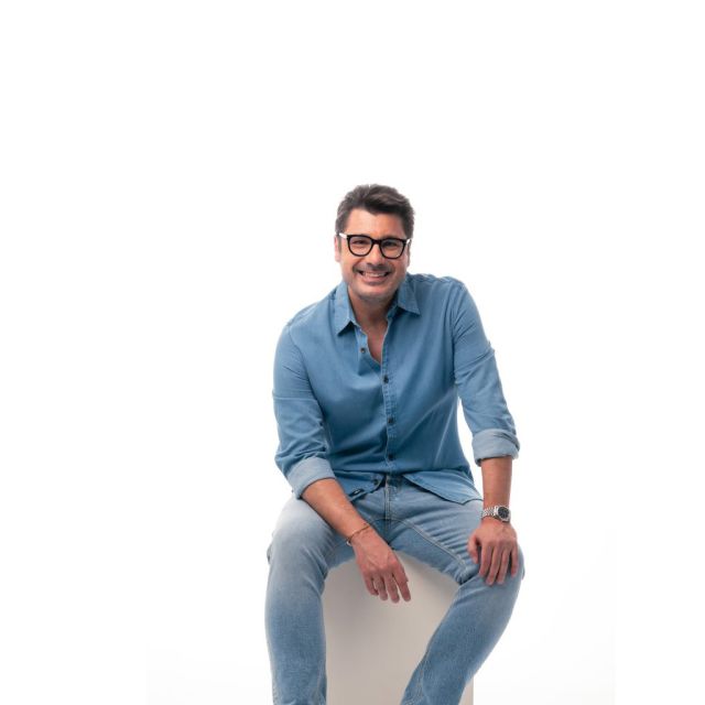 Ο Λάμπρος Κωνσταντάρας επιστρέφει στο OPEN