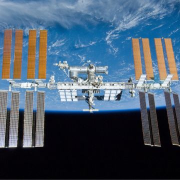 Αναβολή διαστημικού περιπάτου εξαιτίας διαρροής στο διαστημικό σκάφος Soyuz