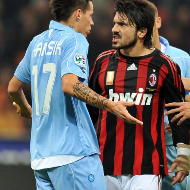 Ελεύθερες ή μέσω emu ποδοσφαιρικές μεταδόσεις