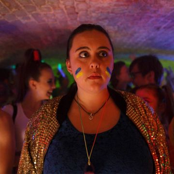 «Το ημερολόγιο μιας διαφορετικής εφηβείας» – Νέα συγκλονιστική σειρά στην ΕΡΤ2