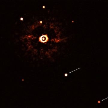 Φωτογράφησαν για πρώτη φορά αστρικό σύστημα με δύο εξωπλανήτες
