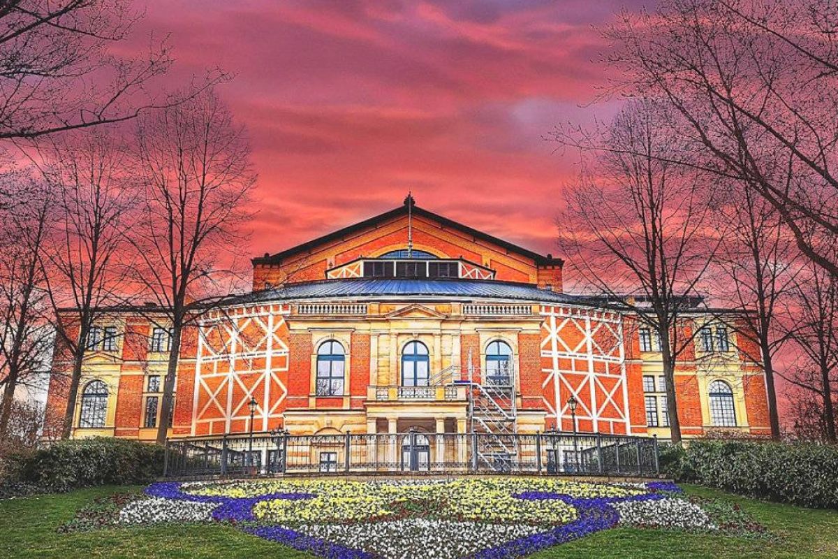 bb1e898f138c52371bf26e33a19a9bd3 XL cf2483f9