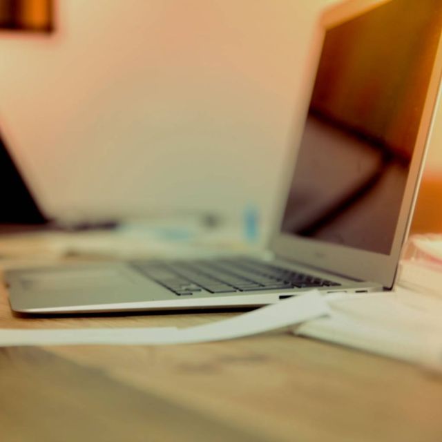 Αναδιάρθρωση σε οργανωτικό επίπεδο από τη Liquid Media