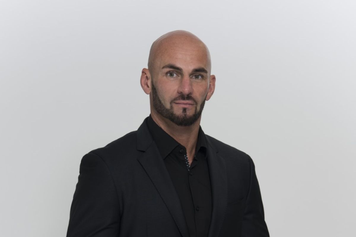 GEORGE MAKRIS FIN 4 c d171f73d