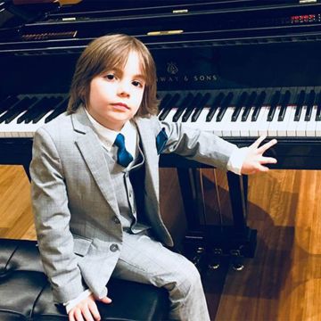 ΕΡΤ2 – ΕΣ ΑΥΡΙΟΝ ΤΑ ΣΠΟΥΔΑΙΑ «Μαθήματα πιάνου από έναν μικρό ήρωα»