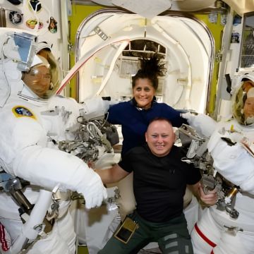 Διαστημικό τηλεσκόπιο που θα «δει» τη γέννηση του Σύμπαντος και νέο ηλιακό παρατηρητήριο εκτόξευσε η NASA