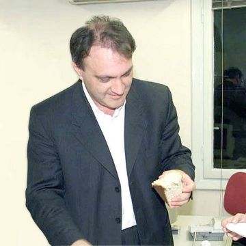 Επιστρέφει ο «Επενδυτής» μαζί με την «Εξουσία»