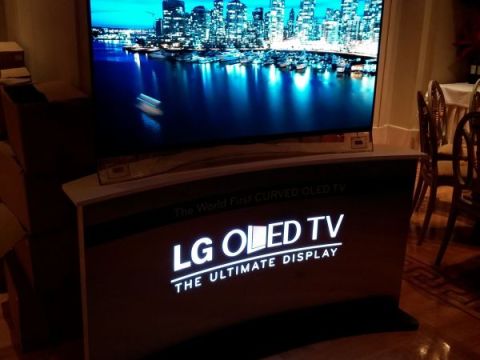 Photo 3 LG Curved OLED TV d437a469