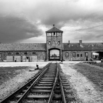 Το Αρχείο της ΕΡΤ τιμά τη Διεθνή Ημέρα Μνήμης των Θυμάτων του Ολοκαυτώματος