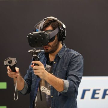 HTC Vive VR Ηeadset: Το κορυφαίο προϊόν εικονικής πραγματικότητας αποκλειστικά στον ΓΕΡΜΑΝΟ