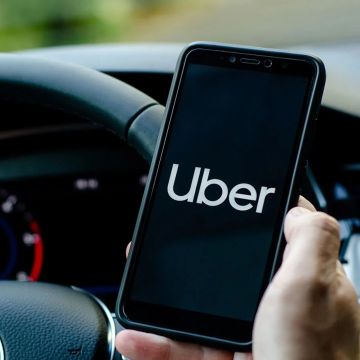 Η Uber Ανακοινώνει Ρεκόρ Ανάπτυξης την Τουριστική Περίοδο 2024 στην Ελλάδα: Αύξηση Μετακινήσεων και Επέκταση Καλοκαιριού