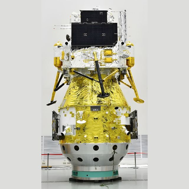 Το κινέζικο σκάφος Chang’e 6 μπήκε σε τροχιά στην Σελήνη και έχει ένα μυστηριώδη επιβάτη