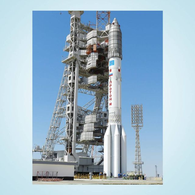 Ο Express AM4R στην εξέδρα εκτόξευσης