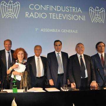 Τα ιταλικά μίντια έχασαν 3,4 δις. σε 5 χρόνια