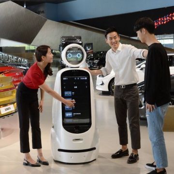 Η LG και η Hyundai συνεργάζονται για να φέρουν τα ρομπότ στα αυτοκίνητα