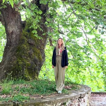 «Ό,τι αξίζει» με την Ίνα Ταράντου – Ταξίδι στη Βαμβακού: το θαύμα ενός χωριού!